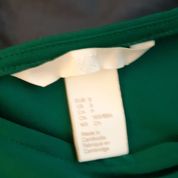 Dress - Picture 2 of 3